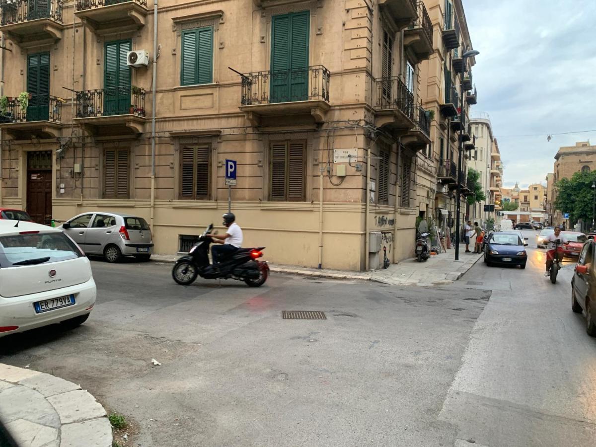 Apartament Al Centro Di Tutto Palermo Zewnętrze zdjęcie